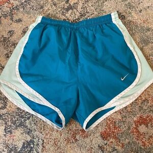 Women’s Nike Tempo Shorts